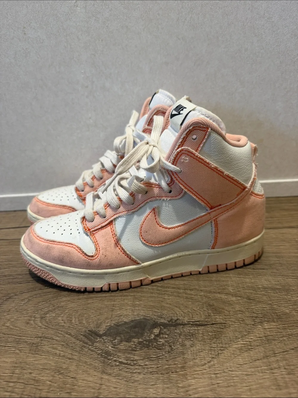 Nike High-Top Sneakers in White and Peach